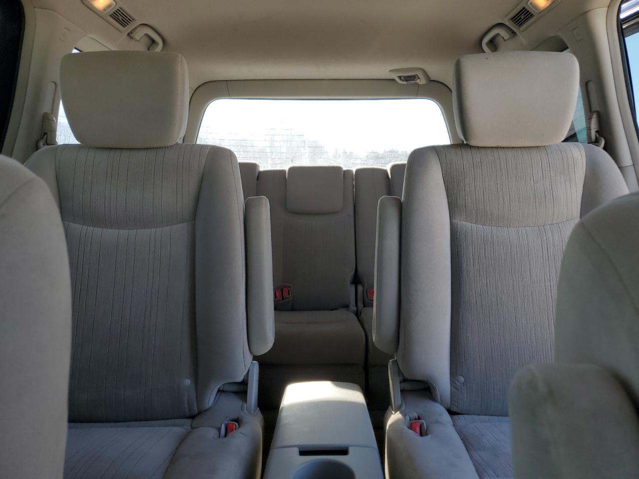 2014 Nissan Quest - Image 10