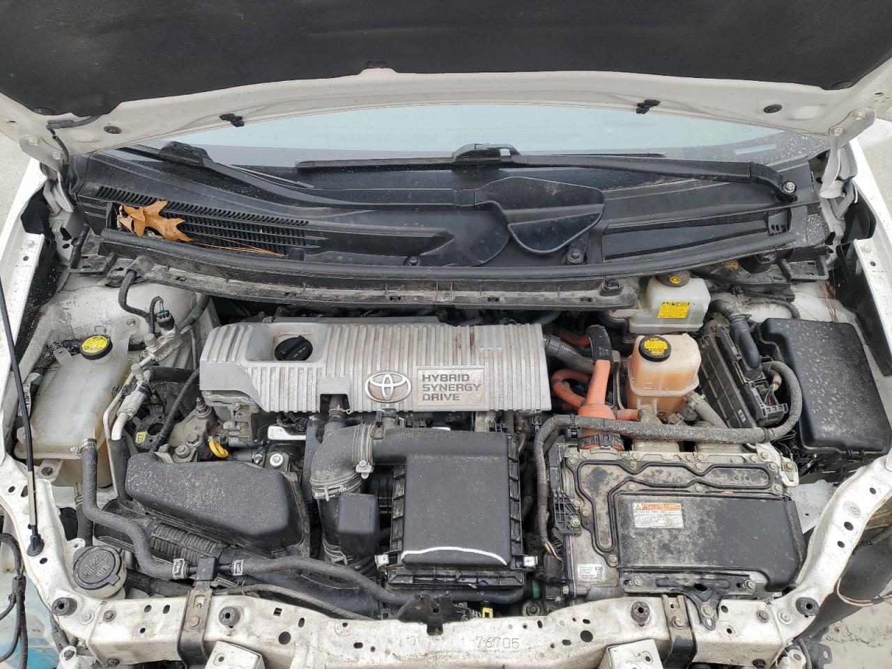 2013 Toyota Prius - Image 11