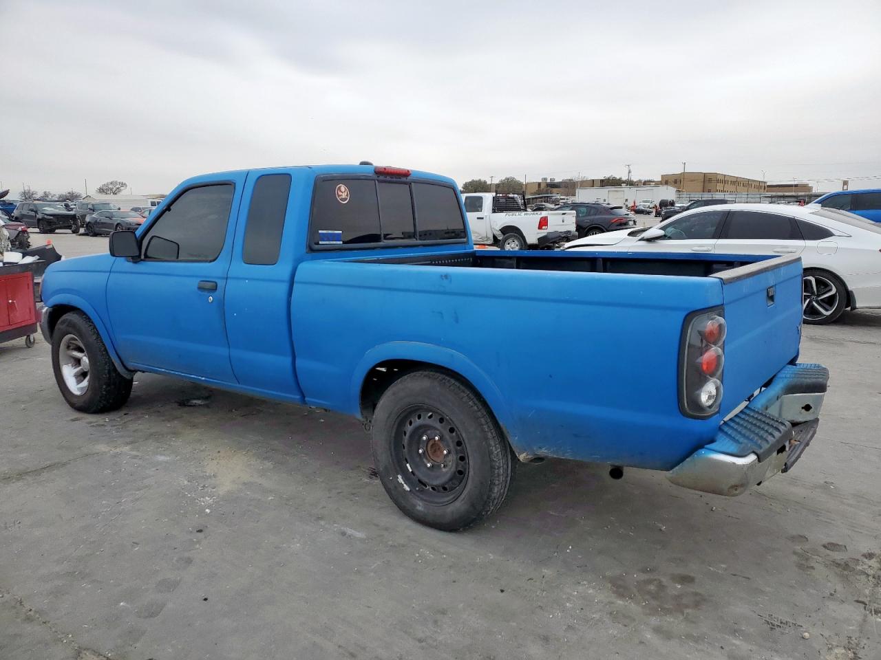 1998 Nissan Navara (Frontier) - Image 2