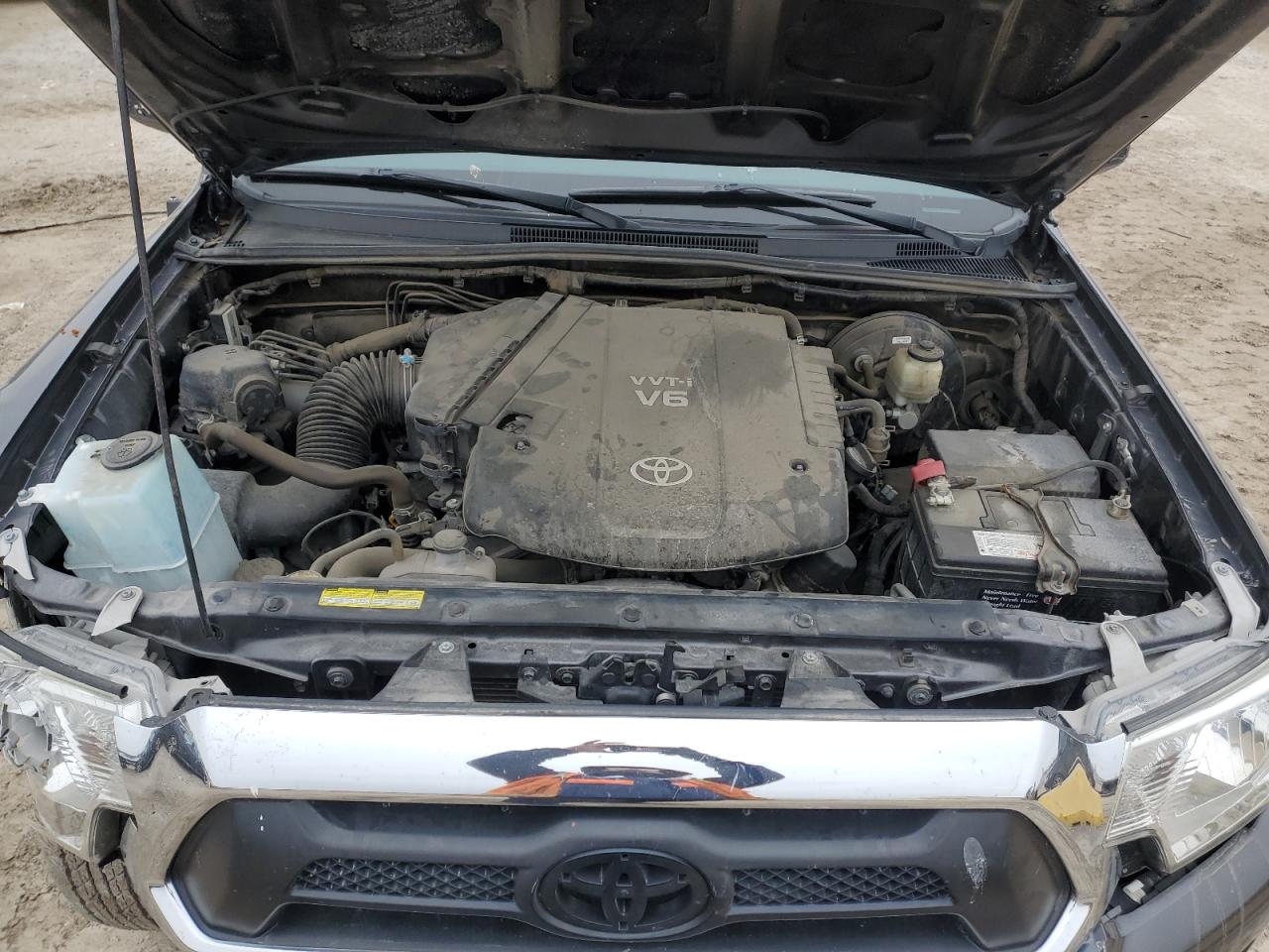 2014 Toyota Tacoma - Image 11