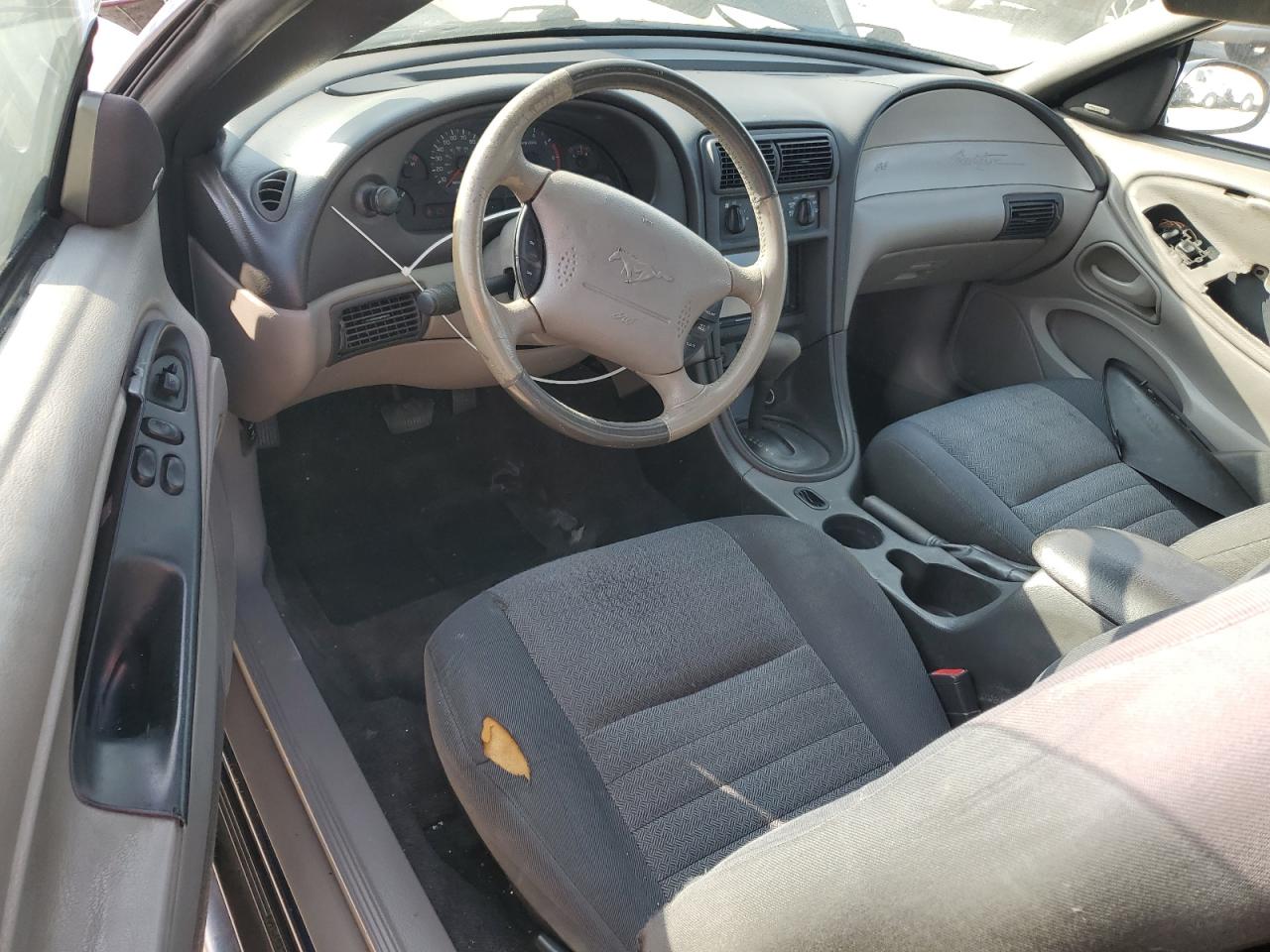 2003 Ford Mustang - Image 8