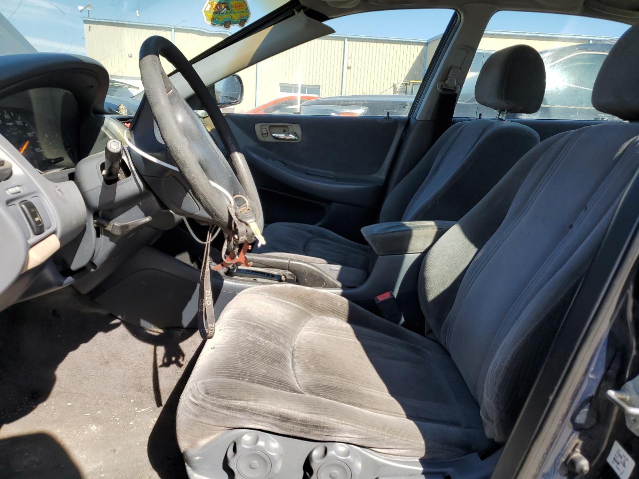 2000 Honda Accord - Image 7
