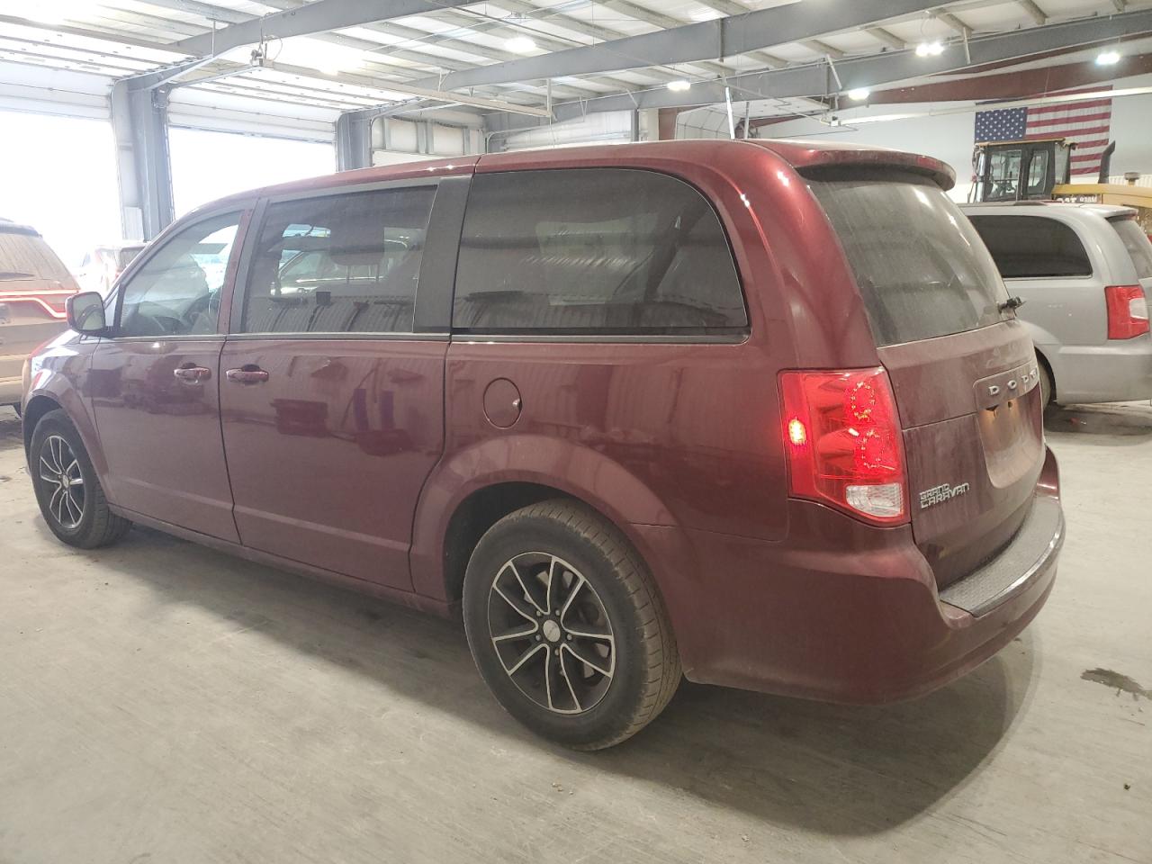 2018 Dodge Caravan - Image 2