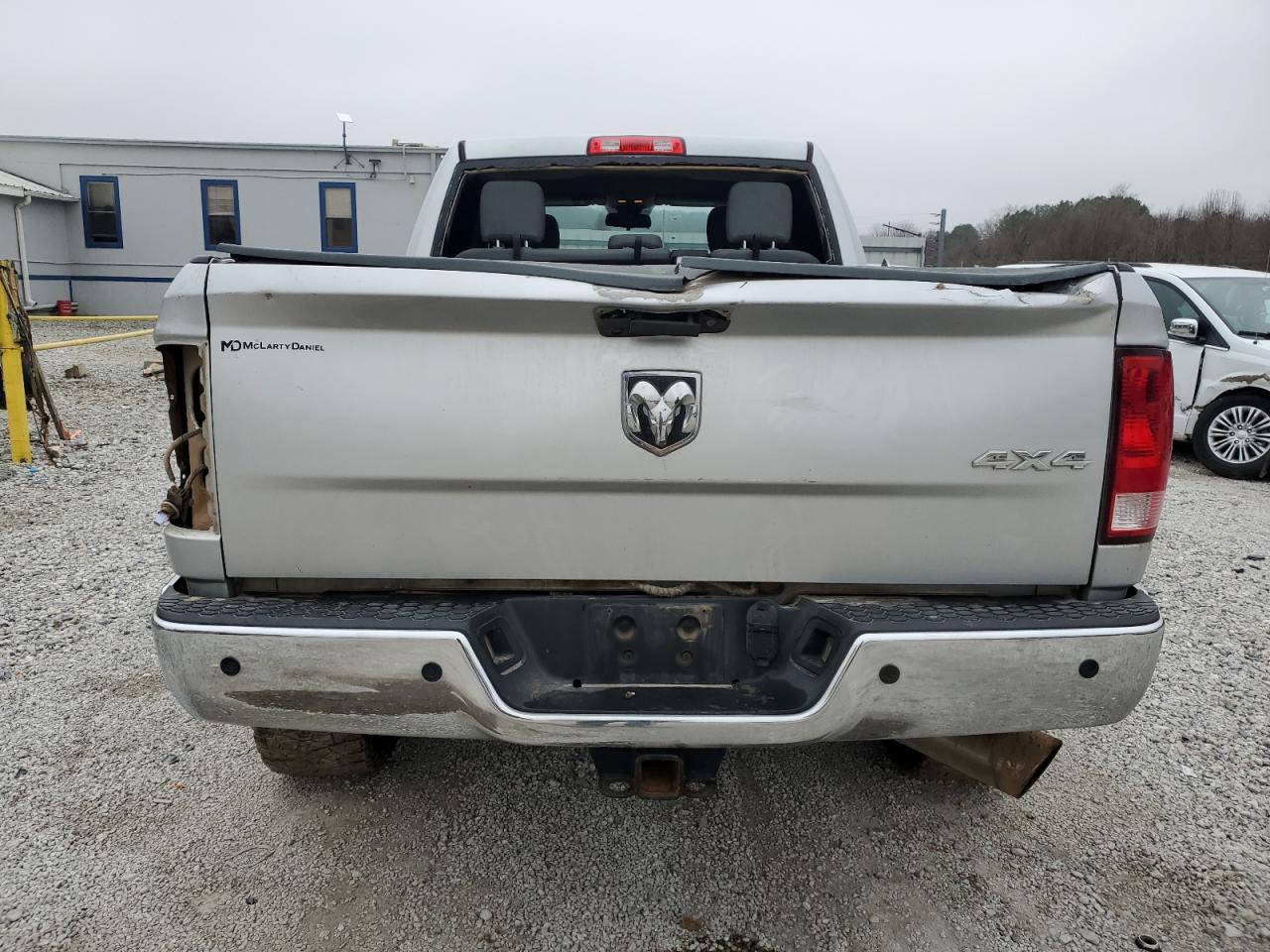 2016 RAM 2500 - Image 6