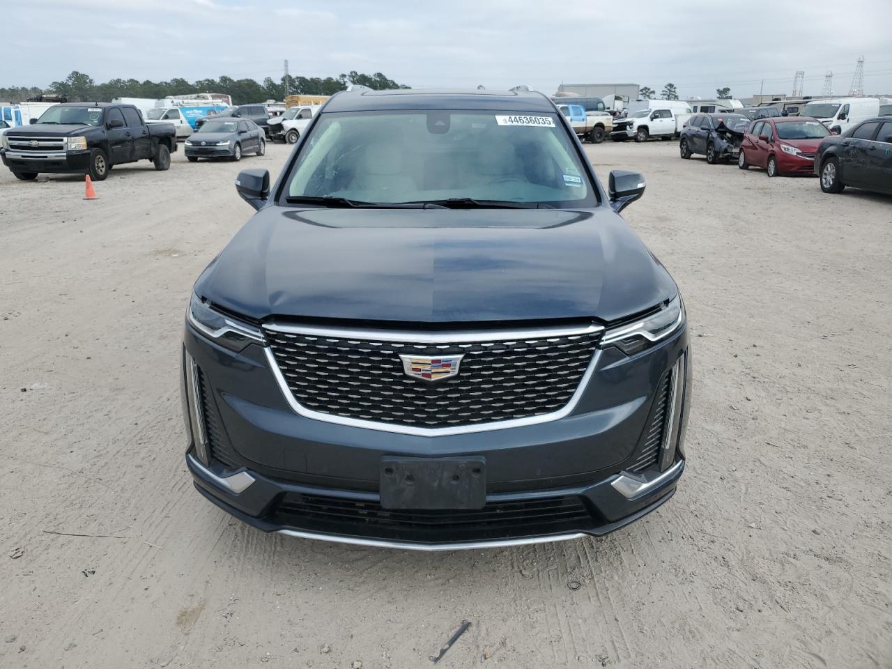 2021 Cadillac XT6 - Image 5