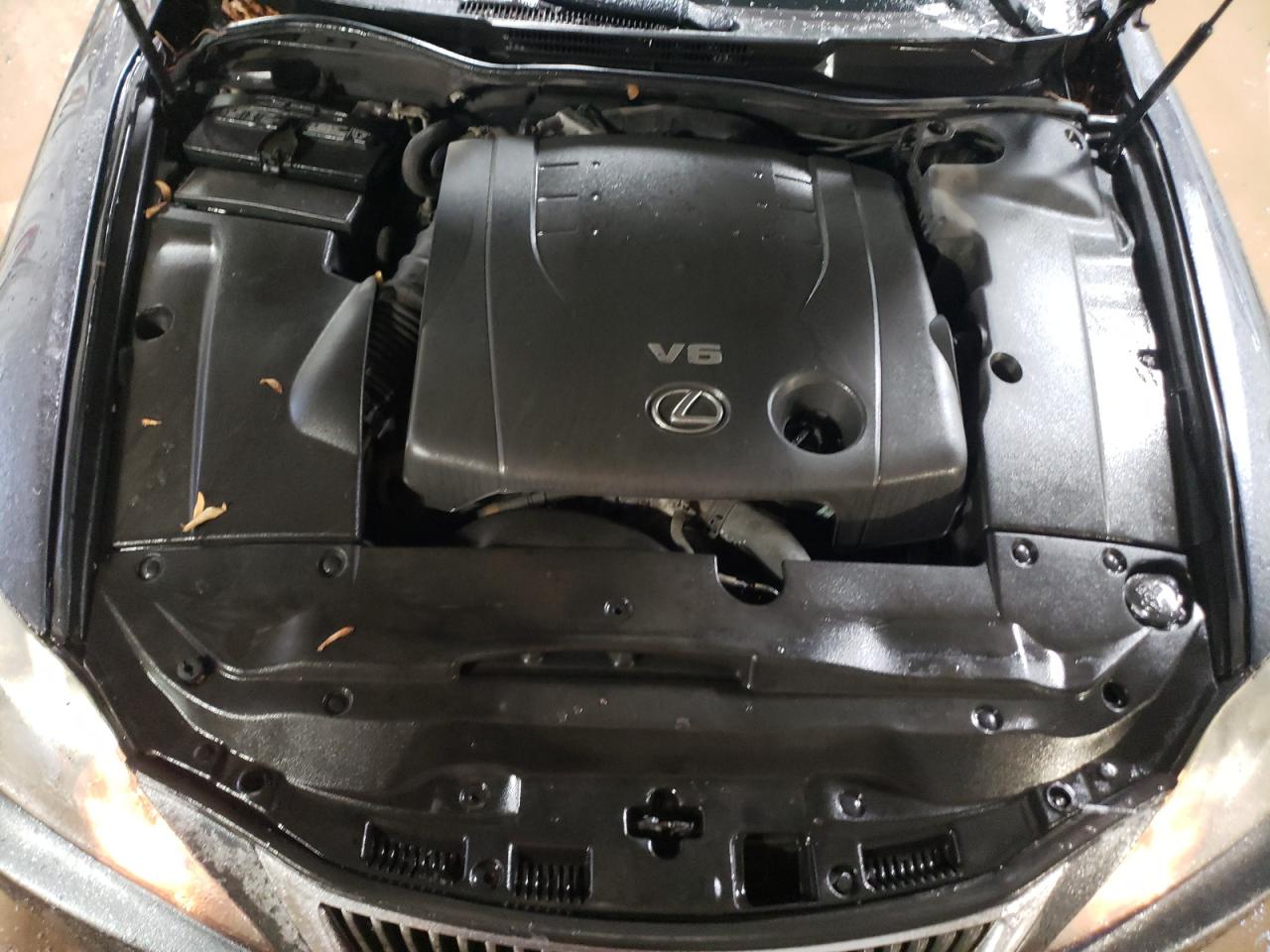 2009 Lexus IS - Image 11