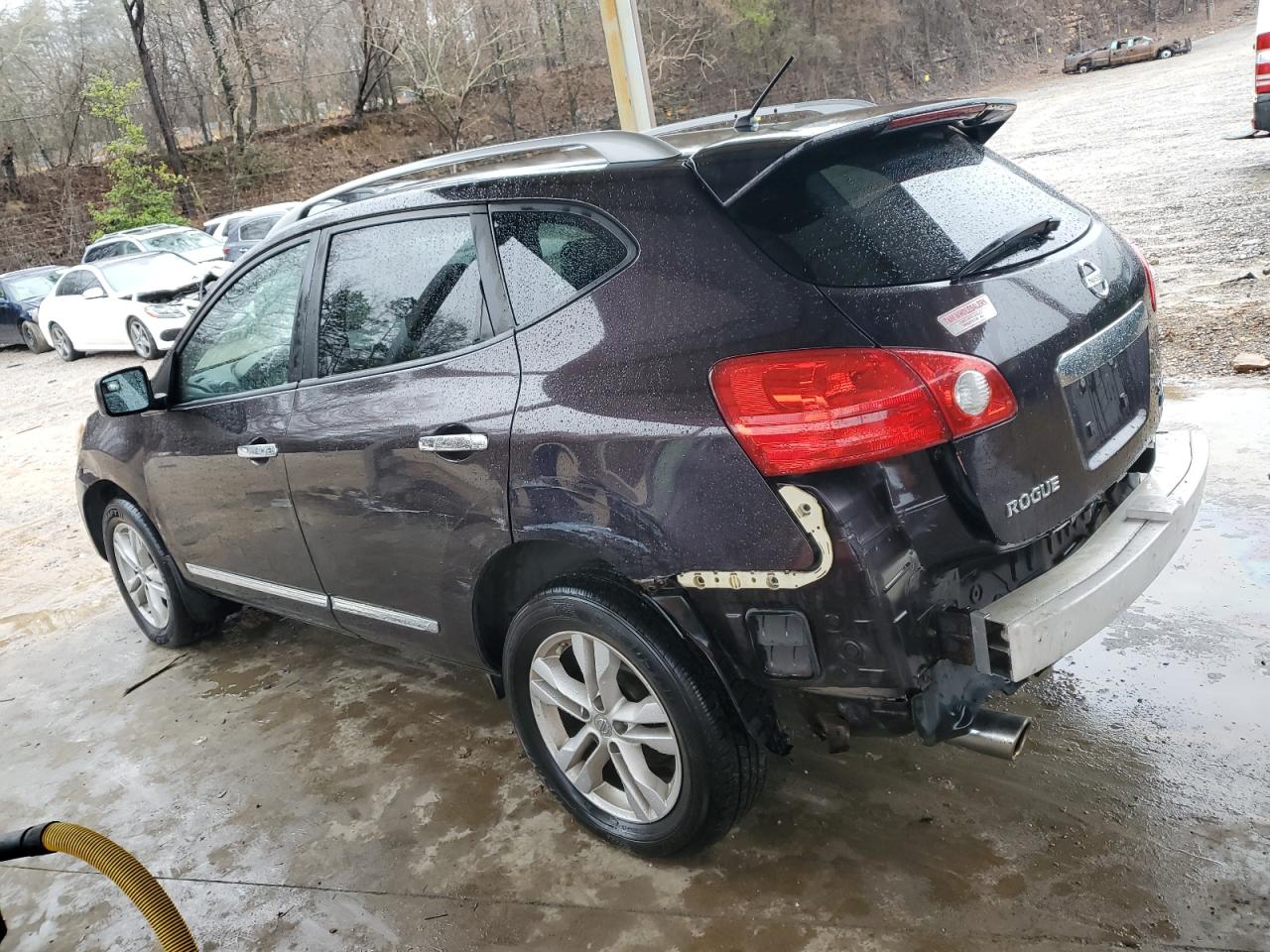 2012 Nissan Rogue - Image 2