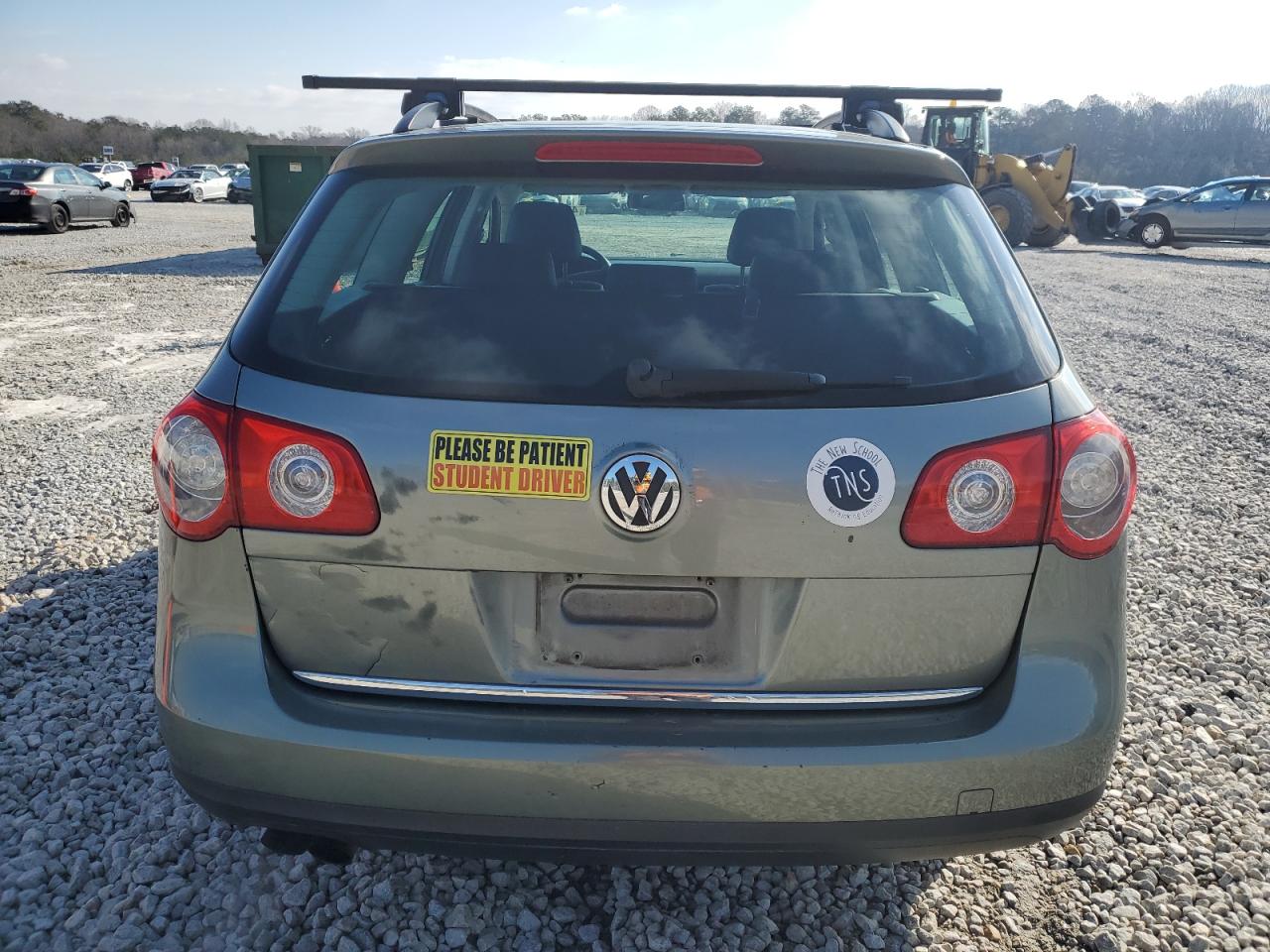 2008 Volkswagen Passat - Image 6