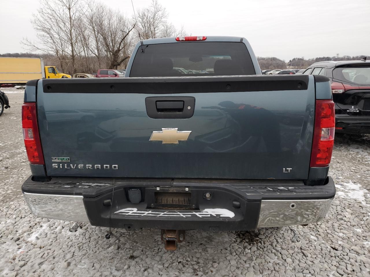 2011 Chevrolet Silverado - Image 6
