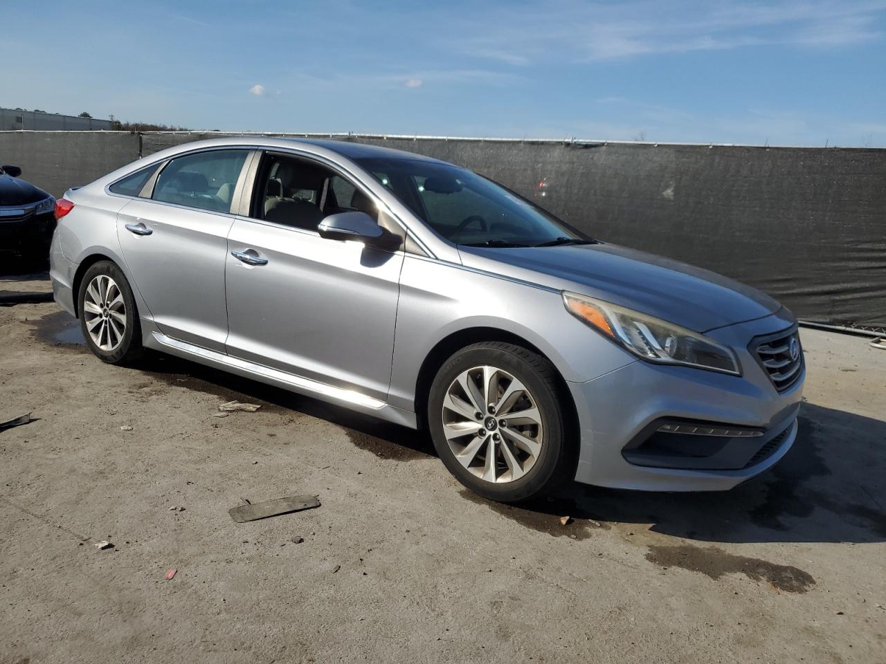 2016 Hyundai Sonata - Image 4