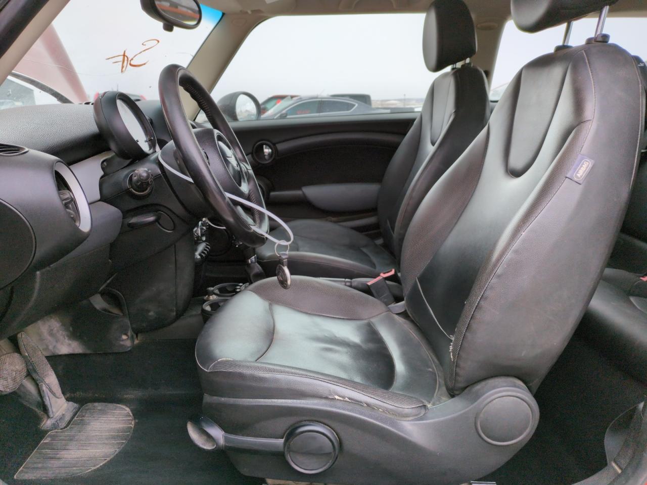 2011 MINI Cooper - Image 7