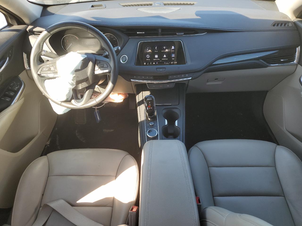 2021 Cadillac XT4 - Image 8