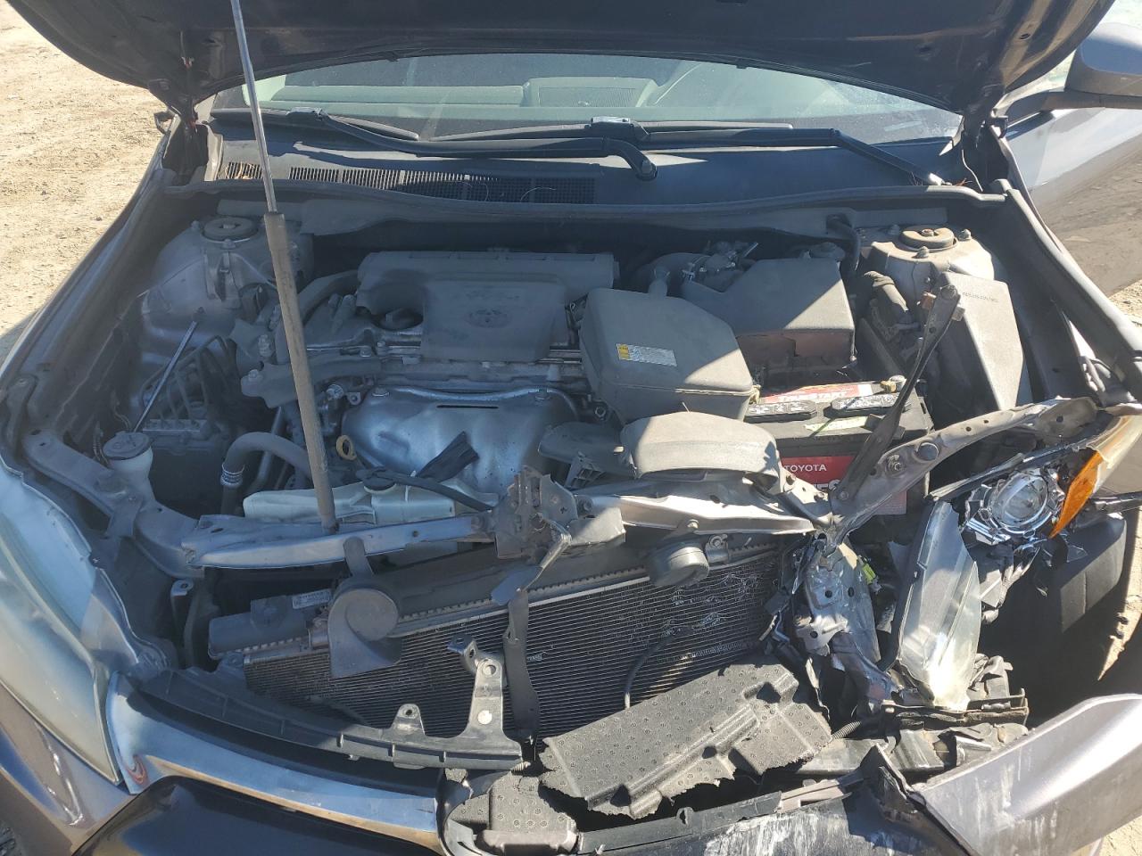 2016 Toyota Camry - Image 12