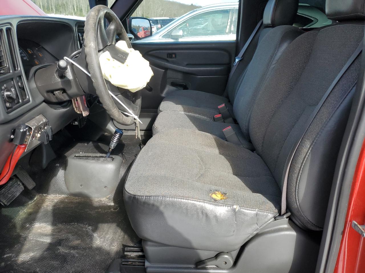 2005 GMC Sierra - Image 7
