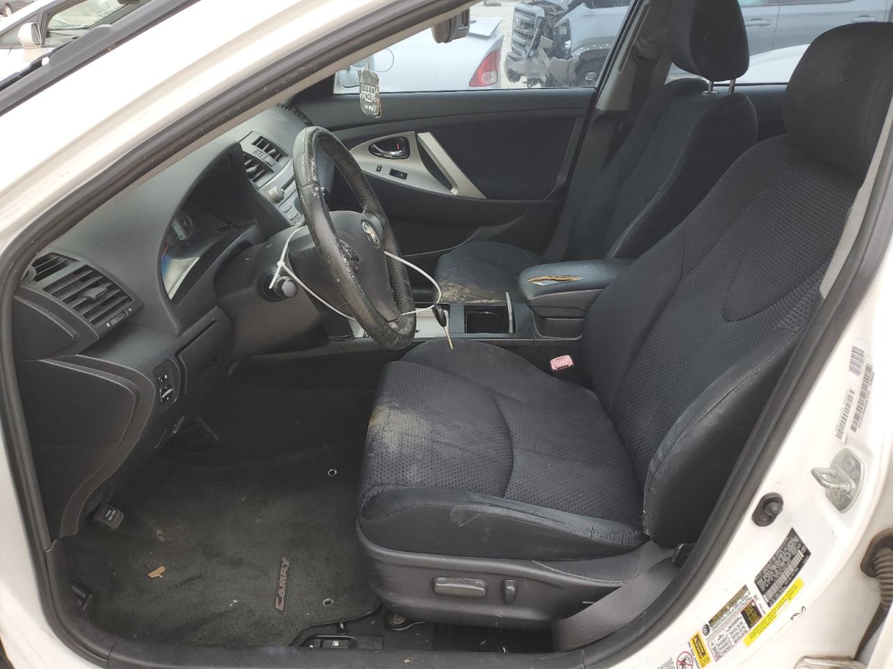 2010 Toyota Camry - Image 7