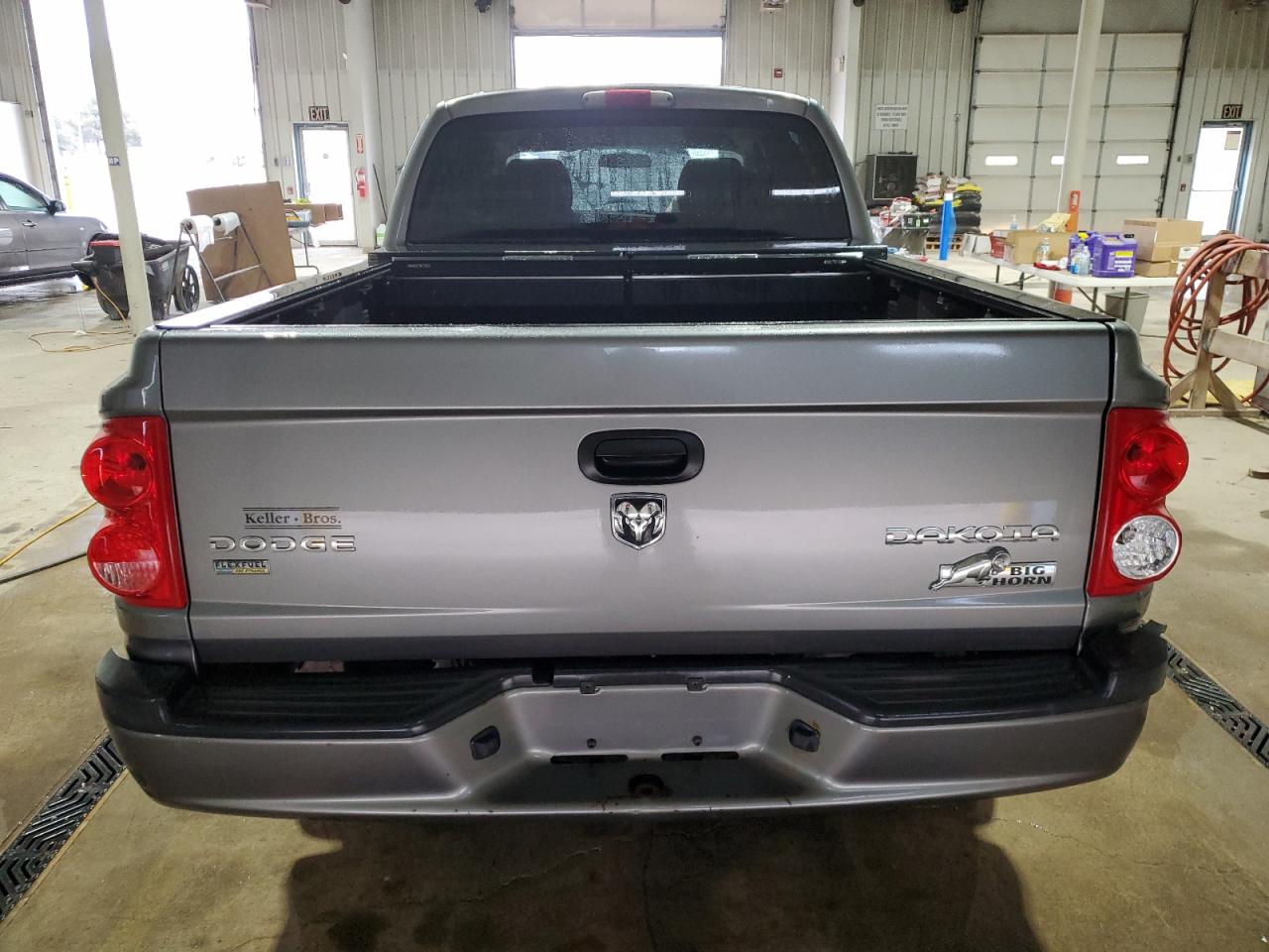 2011 Dodge Dakota - Image 6