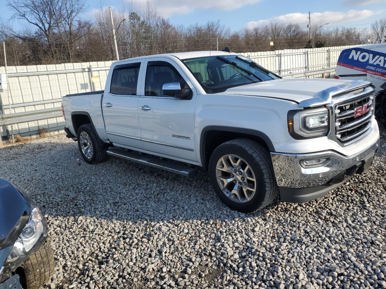 2016 GMC Sierra - Image 4