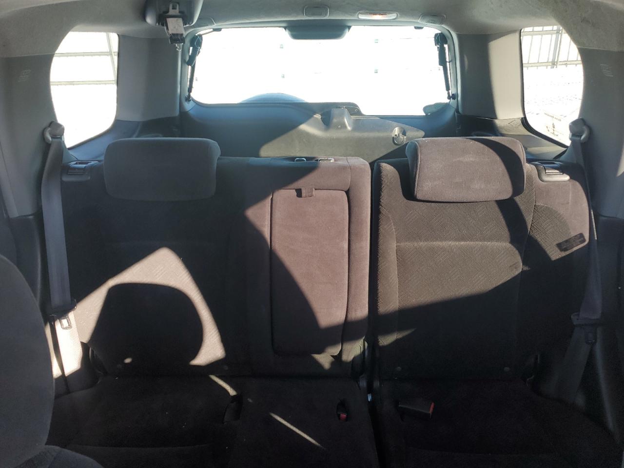 2005 Honda CR-V - Image 10
