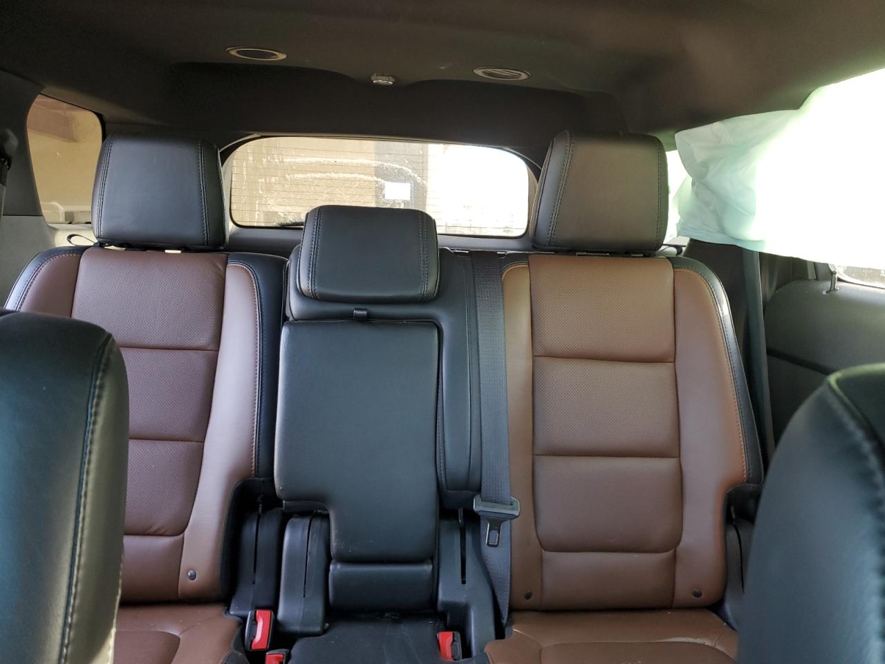 2014 Ford Explorer - Image 10