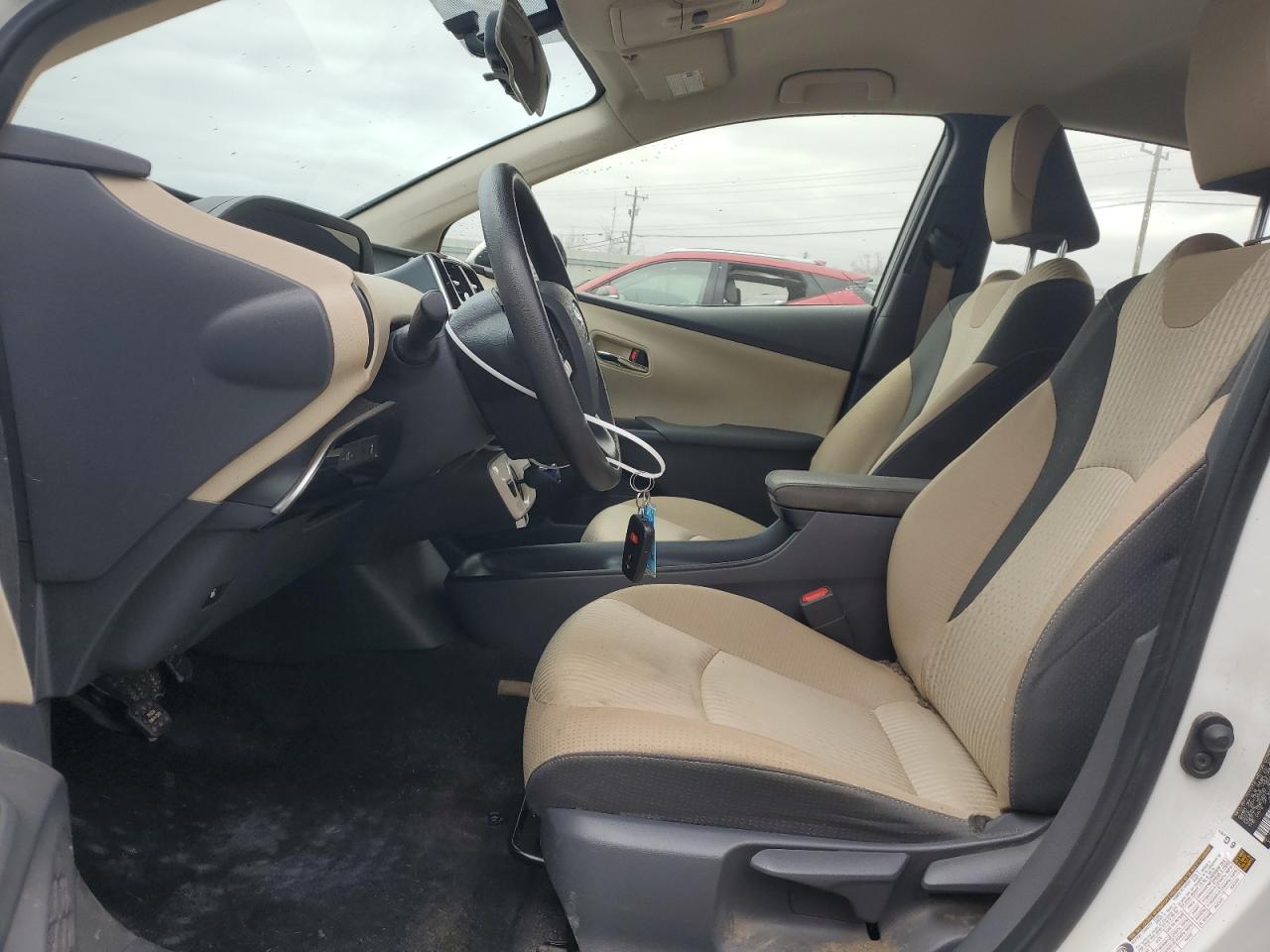 2016 Toyota Prius - Image 7