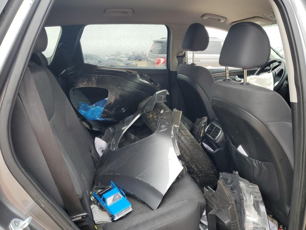 2019 Hyundai Santa Fe - Image 11
