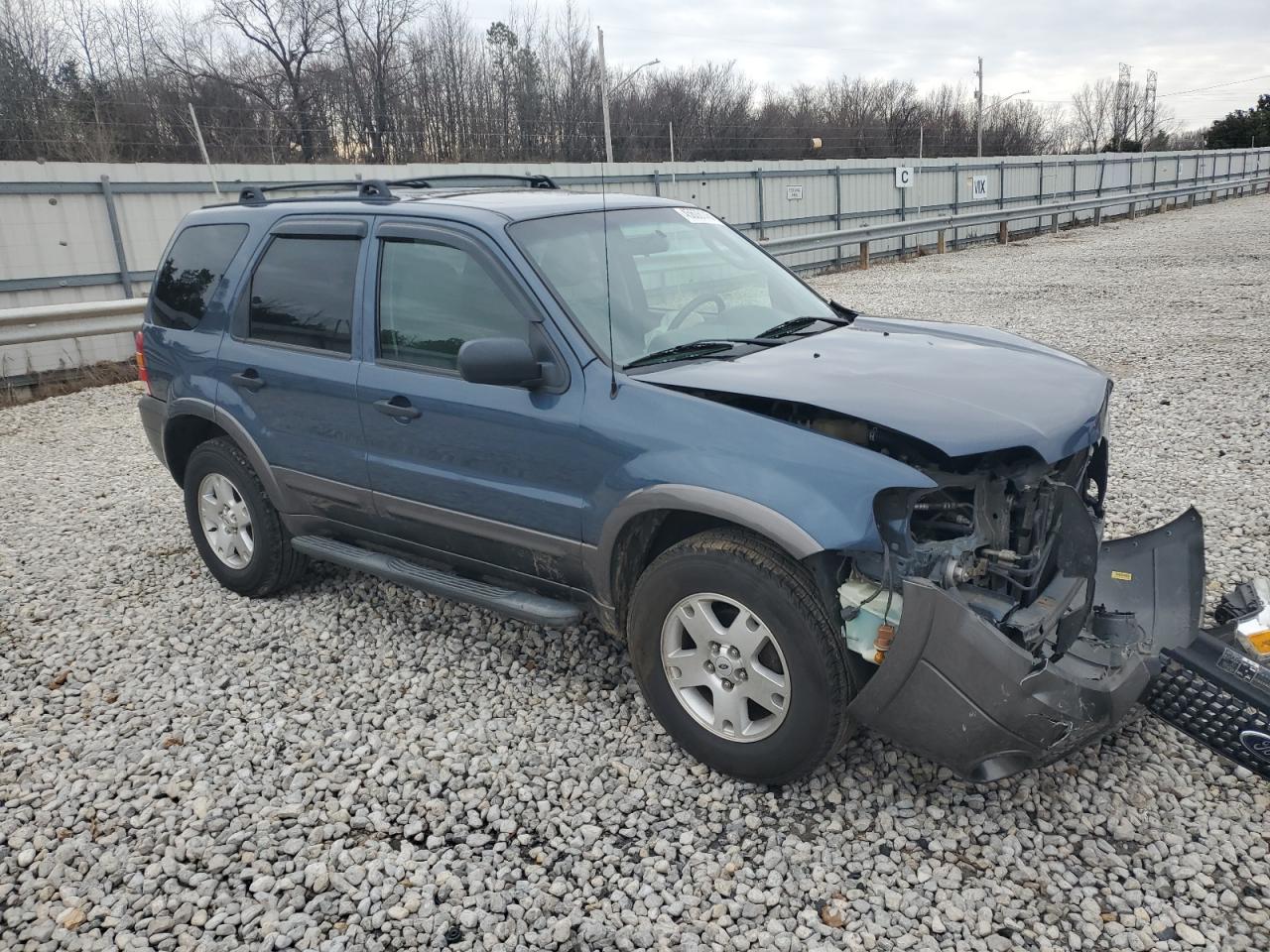 2006 Ford Escape - Image 4