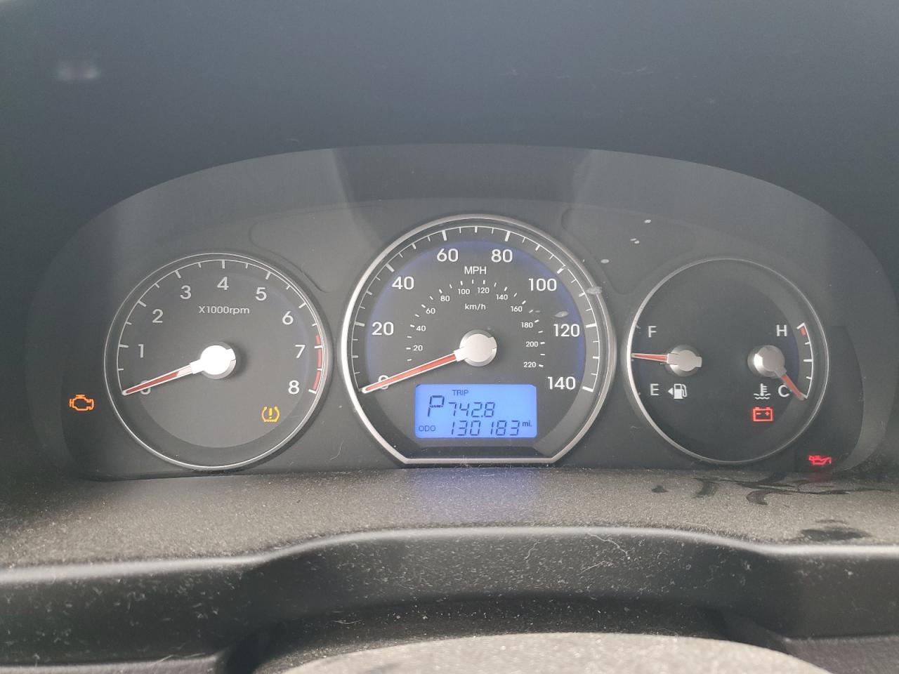 2010 Hyundai Santa Fe - Image 9