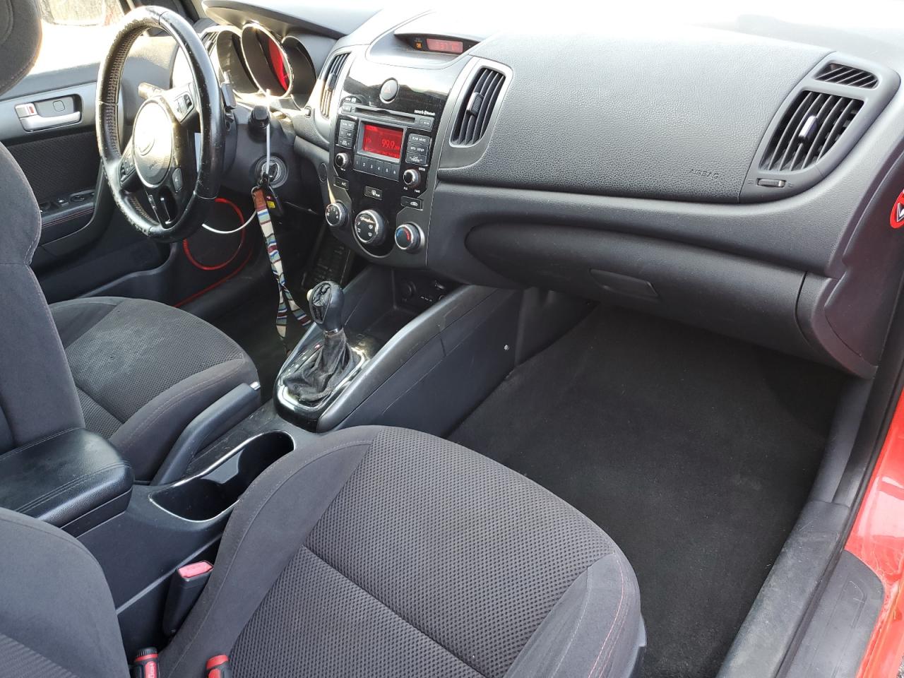 2013 Kia Forte - Image 8