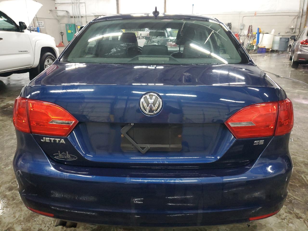 2014 Volkswagen Jetta - Image 6