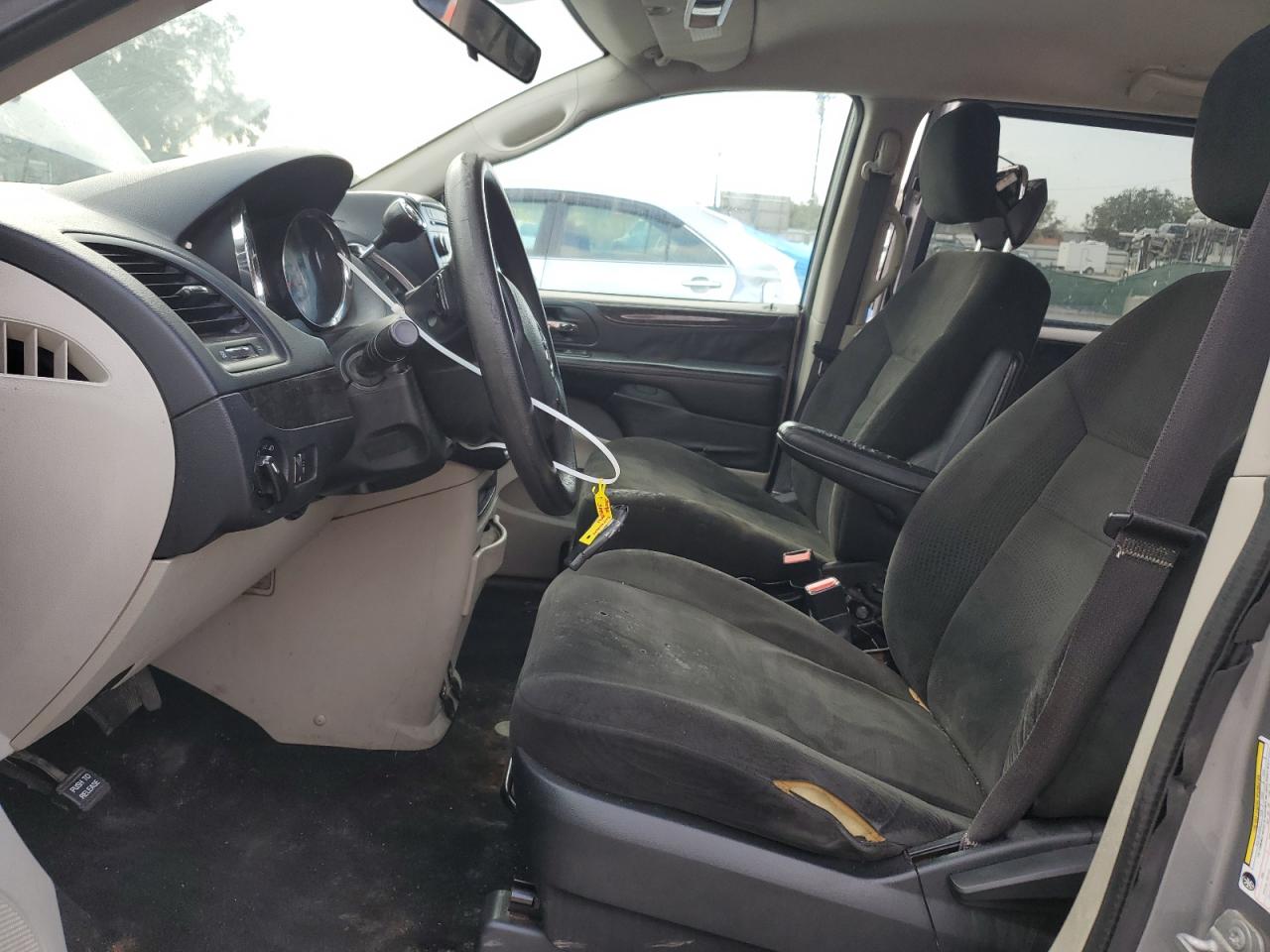 2016 Dodge Caravan - Image 7