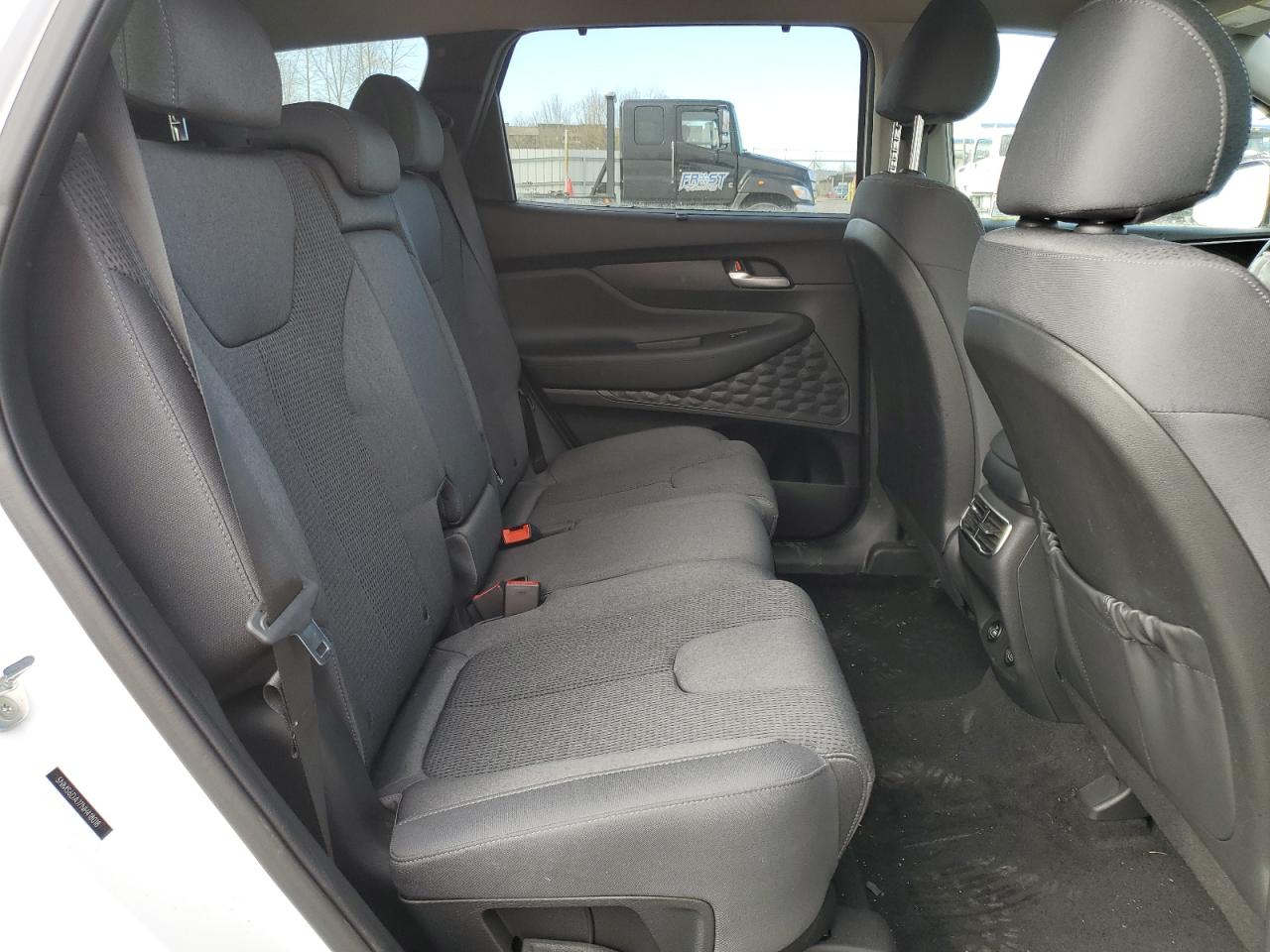 2022 Hyundai Santa Fe - Image 11