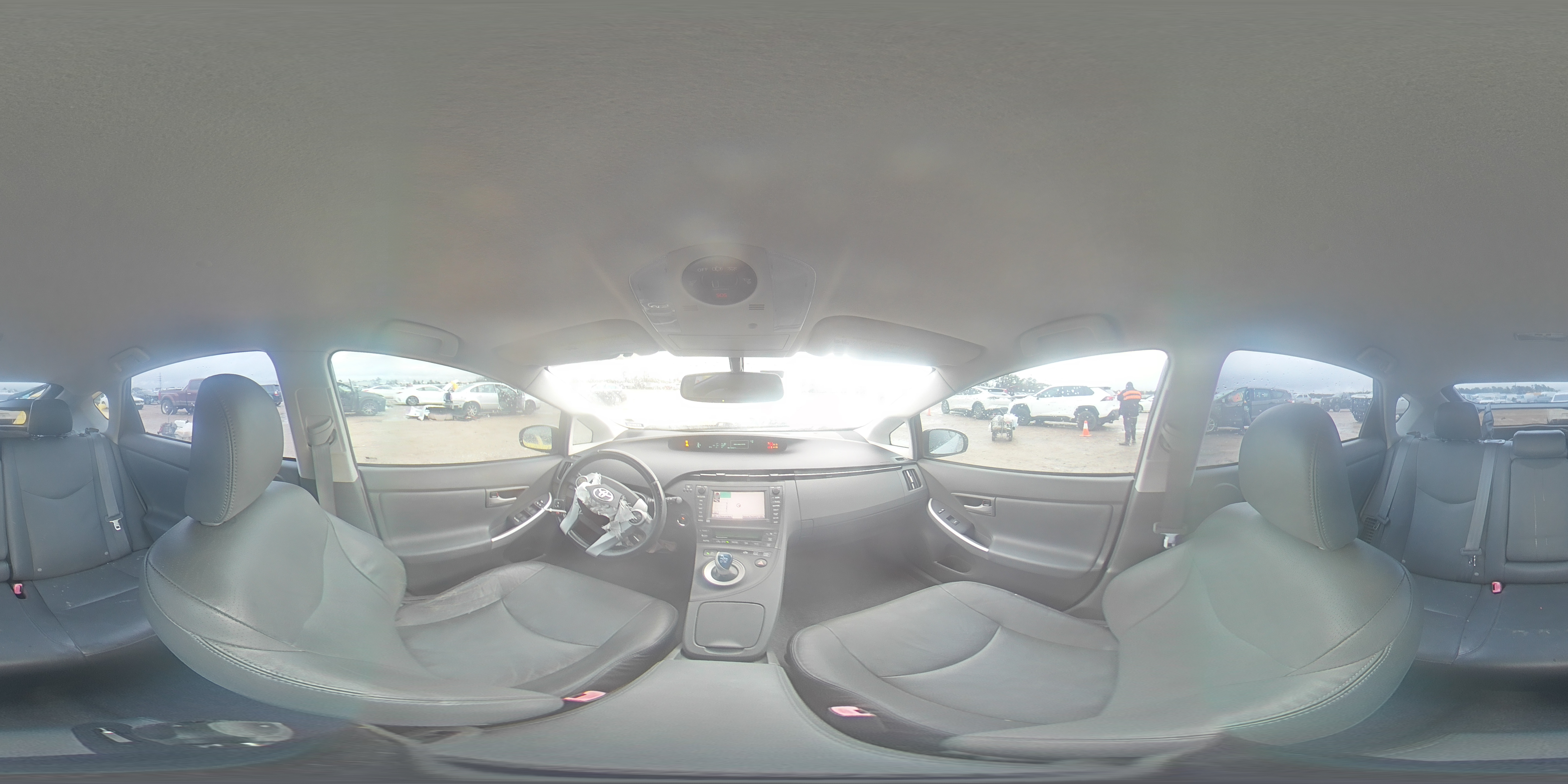 2010 Toyota Prius - Image 13