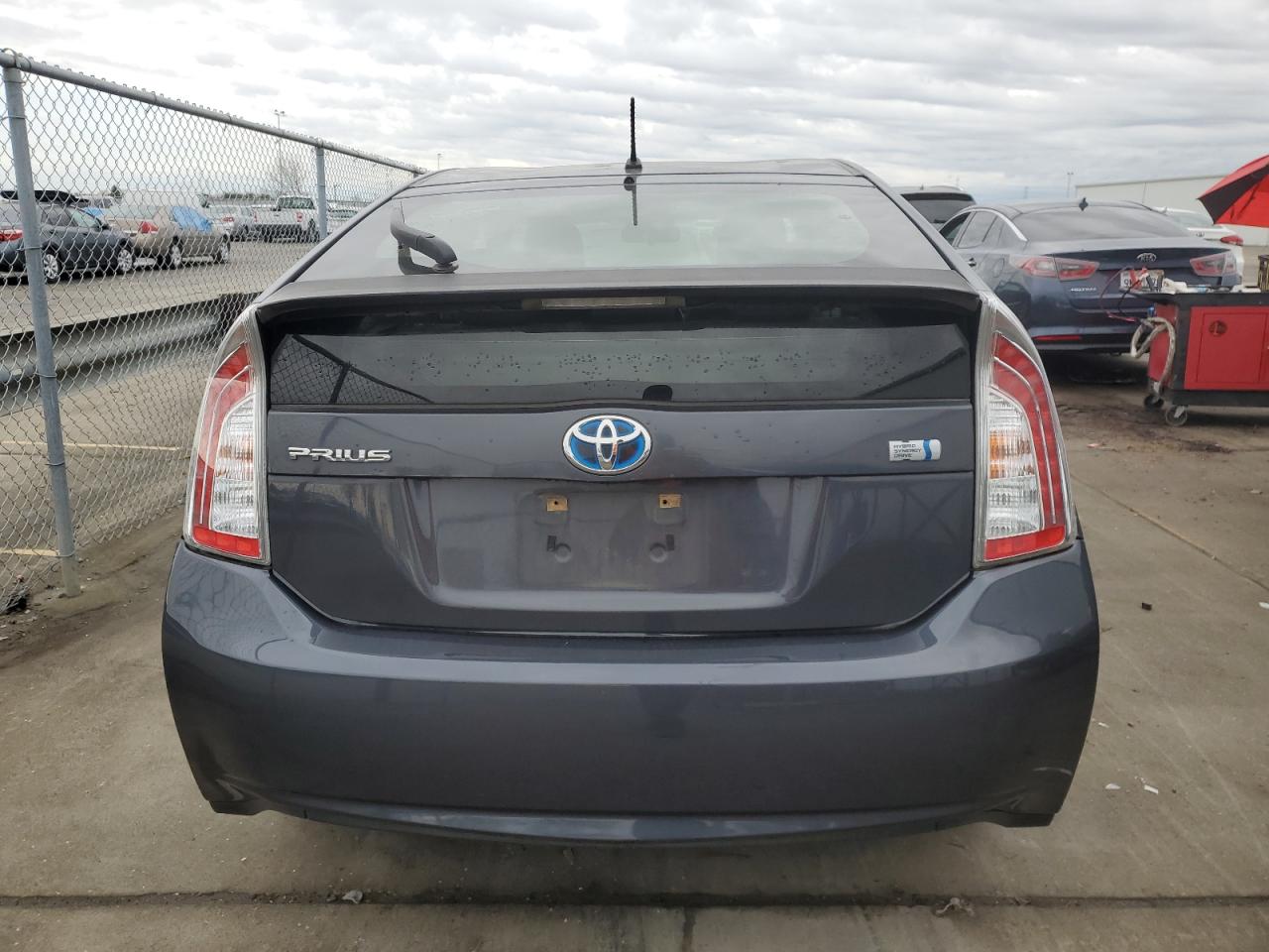 2014 Toyota Prius - Image 6