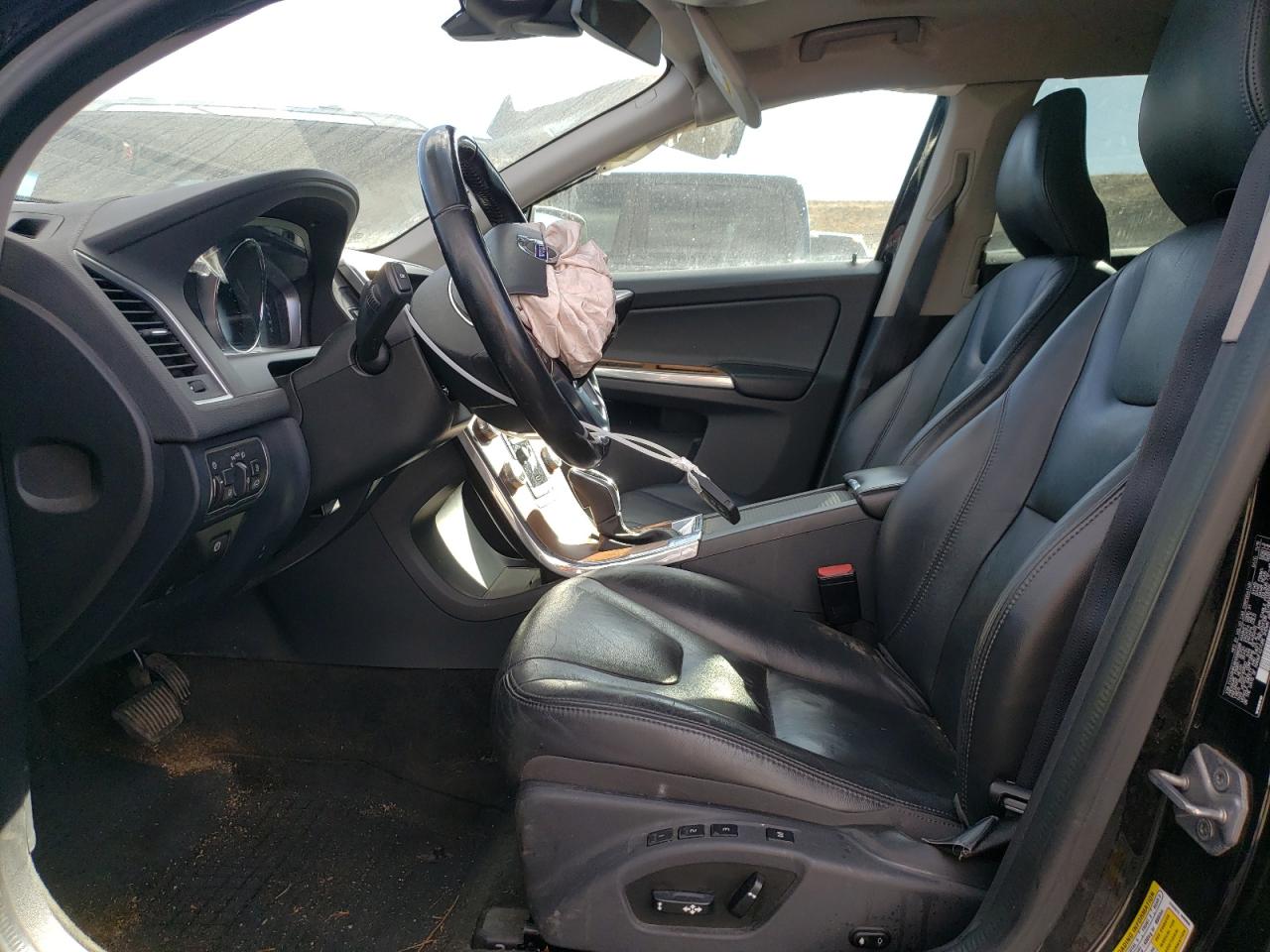 2017 Volvo XC60 - Image 7