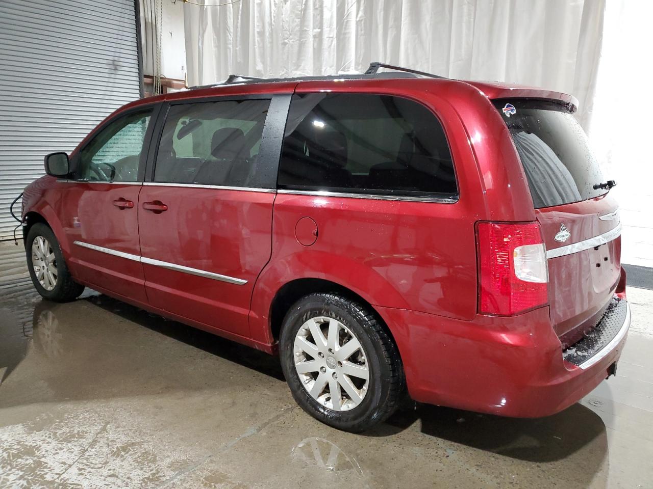 2013 Chrysler Town & Country - Image 2