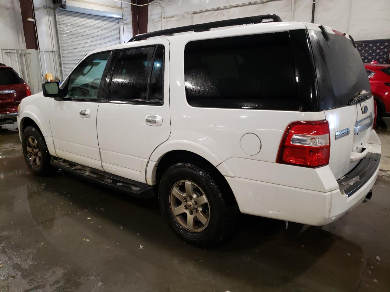 2010 Ford Expedition - Image 2