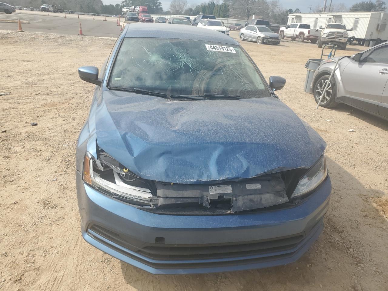 2018 Volkswagen Jetta - Image 5