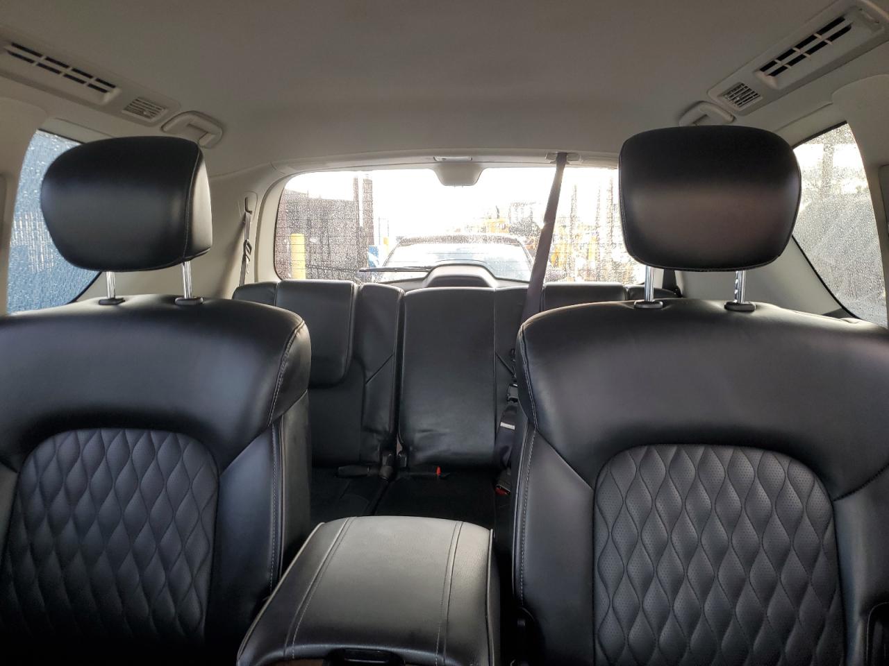 2019 Infiniti QX80 - Image 10