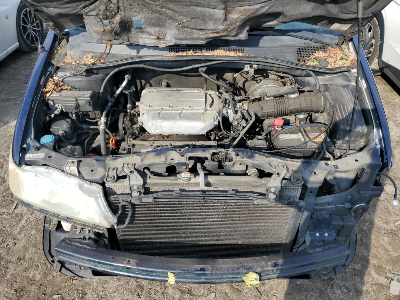 2004 Honda Odyssey - Image 12