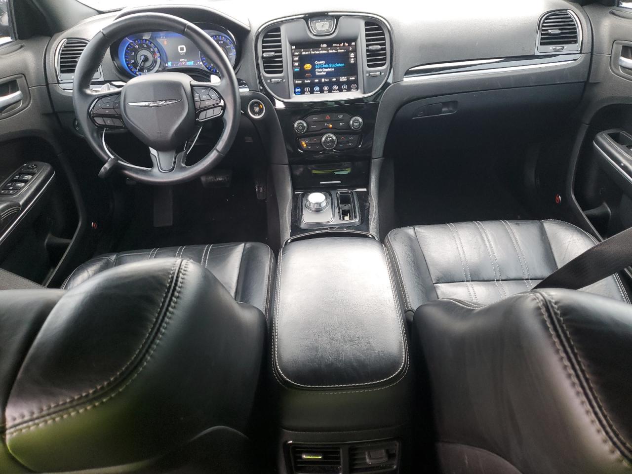 2018 Chrysler 300 - Image 8