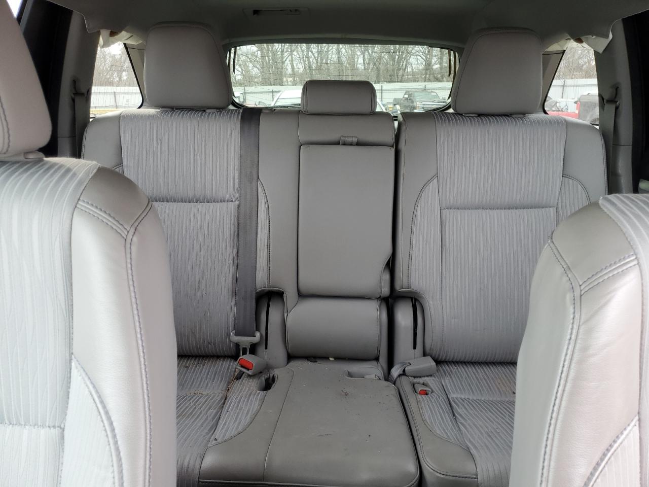 2014 Toyota Highlander - Image 10