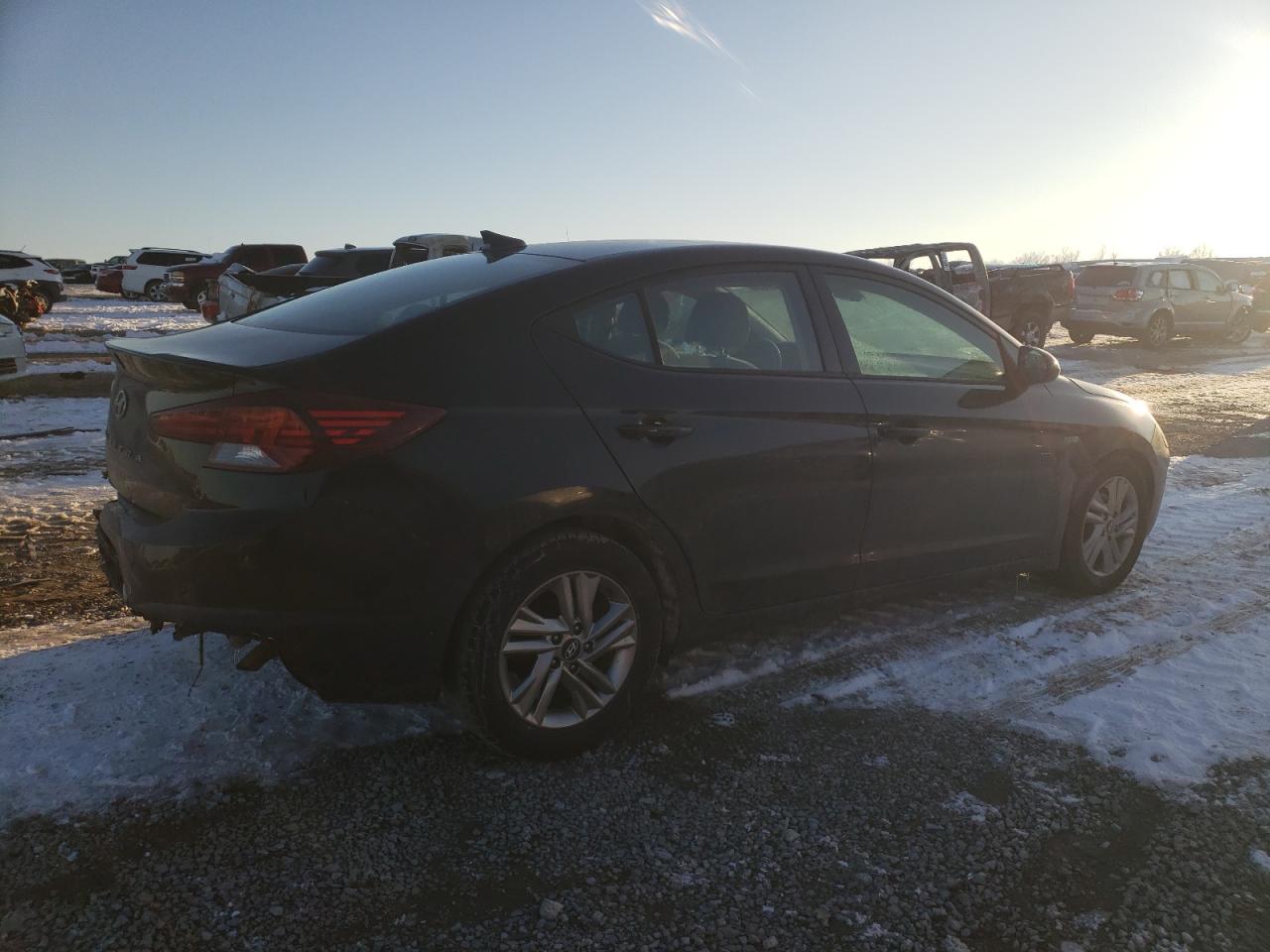 2019 Hyundai Elantra - Image 3