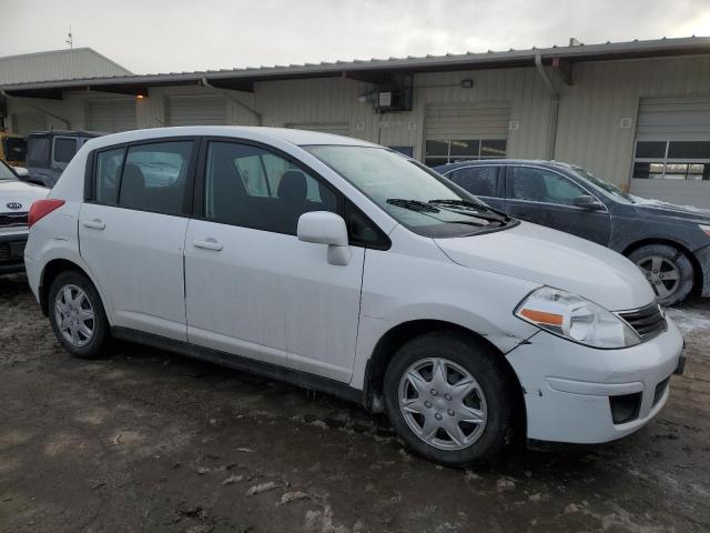 Hatchbacks NISSAN VERSA 2012 Biały
