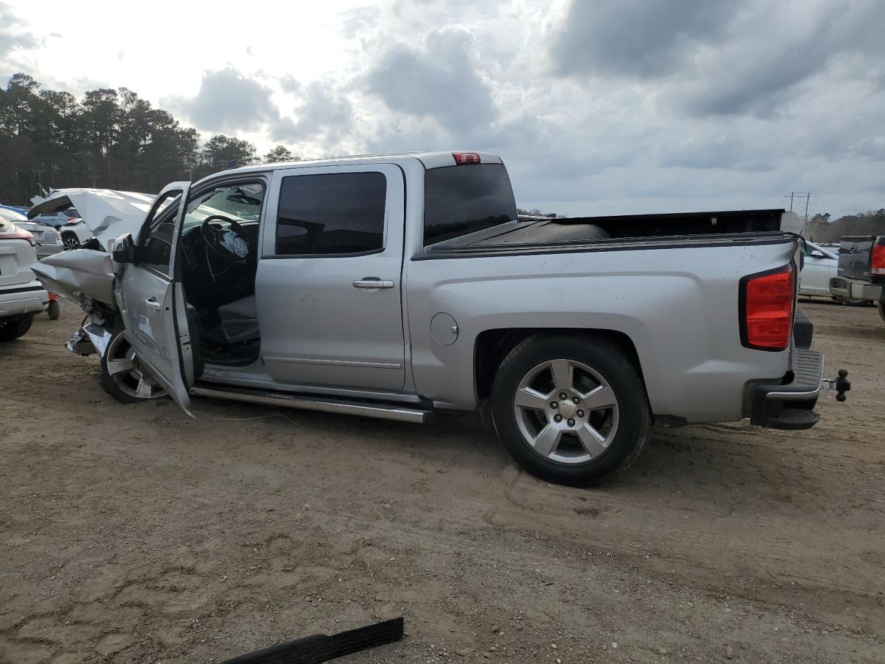 2016 Chevrolet Silverado - Image 2