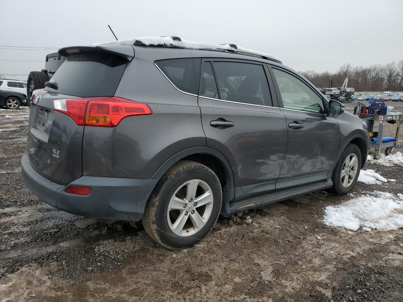 2013 Toyota RAV 4 - Image 3