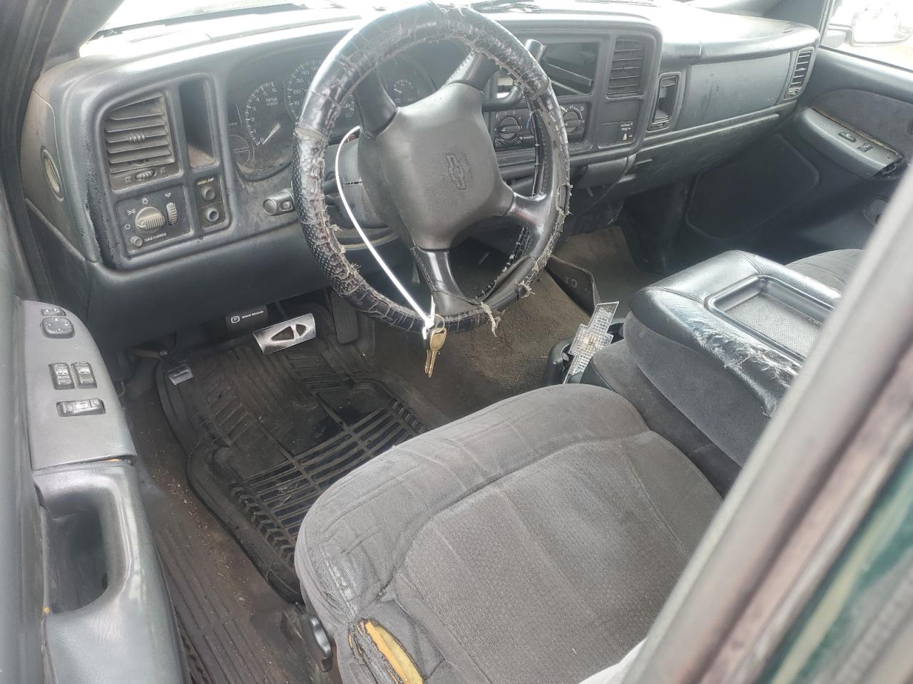 2002 Chevrolet Silverado - Image 8