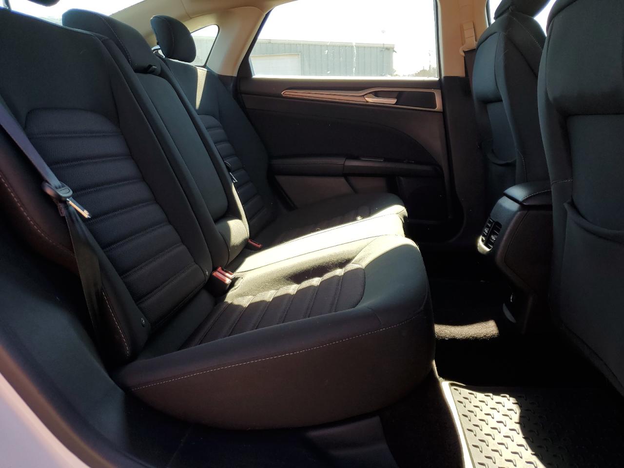 2017 Ford Fusion - Image 10