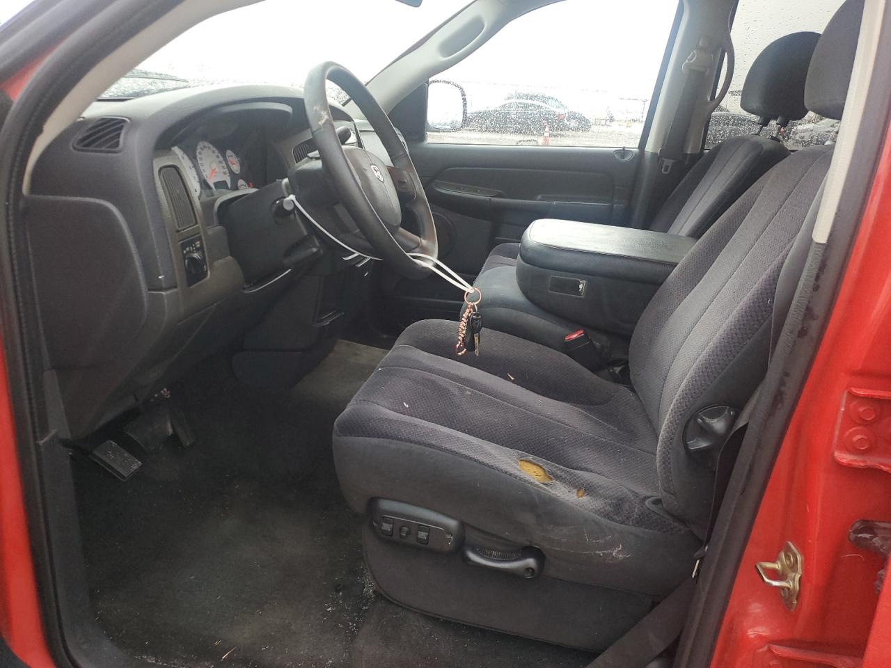 2004 Dodge RAM - Image 7