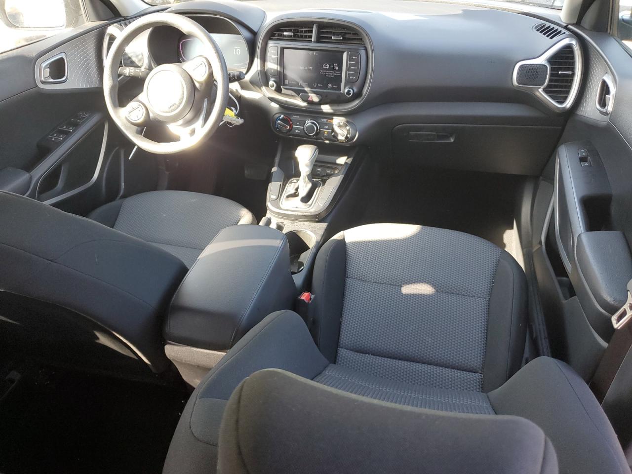 2023 Kia Soul - Image 8