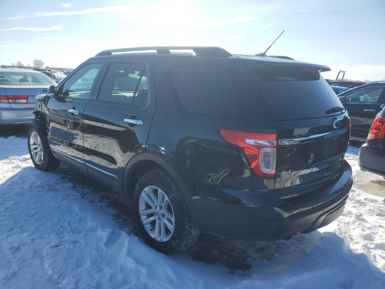 2014 Ford Explorer - Image 2
